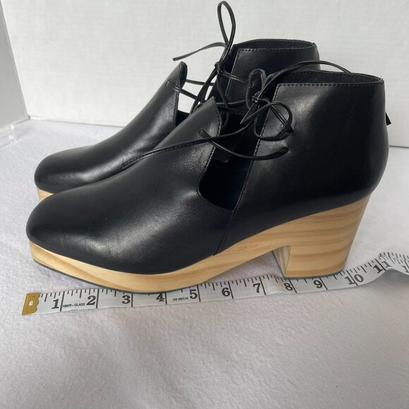 Kelsi Dagger Brooklyn Women's North Ankle Bootie - Picture 9 of 9